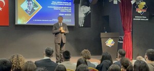 Cumhurbaşkanlığı Eğitim ve Öğretim Politikaları Kurulu Üyesi Taşel’den gençlere 'dünya ile yarışın' mesajı