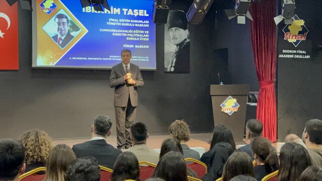 Cumhurbaşkanlığı Eğitim ve Öğretim Politikaları Kurulu Üyesi Taşel'den gençlere 'dünya ile yarışın' mesajı
