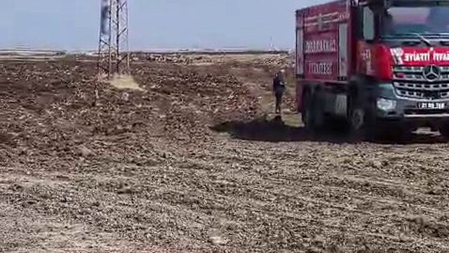 Eşiyle tartıştı, yüksek gerilim hattı direğine bağladığı iple intihar etti