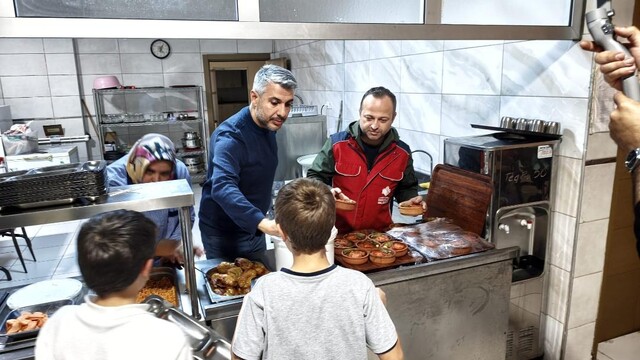 211 yıllık vakıf şartı hafızlık öğrencileri için yerine getirildi
