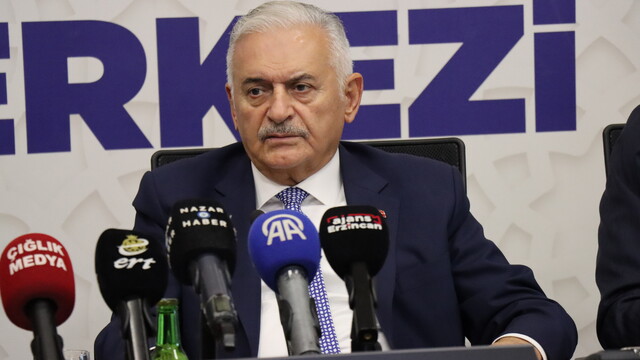 TDT Aksakallar Konseyi Başkanı Yıldırım, Erzincan'da "Kent Konseyi Toplantısı"nda konuştu: