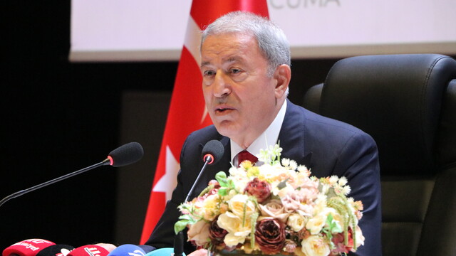 TBMM Milli Savunma Komisyonu Başkanı Akar, Yozgat'ta konferansta konuştu: