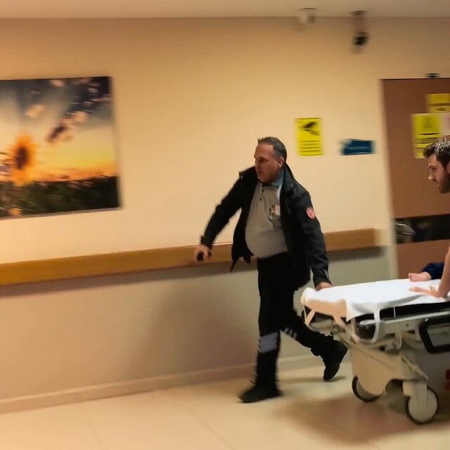 Alper bebeğin duran kalbi, sedye üzerindeki kalp masajıyla çalıştırıldı