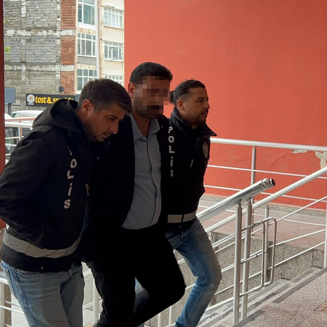 Atatürk'e hakaret ettiği suçlamasıyla gözaltına alındı