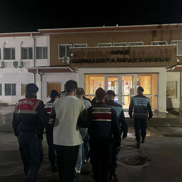 Didim'de 8 kaçak göçmen ile otel sahibi ve çalışanı tutuklandı