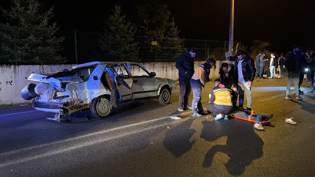 Kütahya'da otomobil takla attı; 1'i ağır 4 yaralı