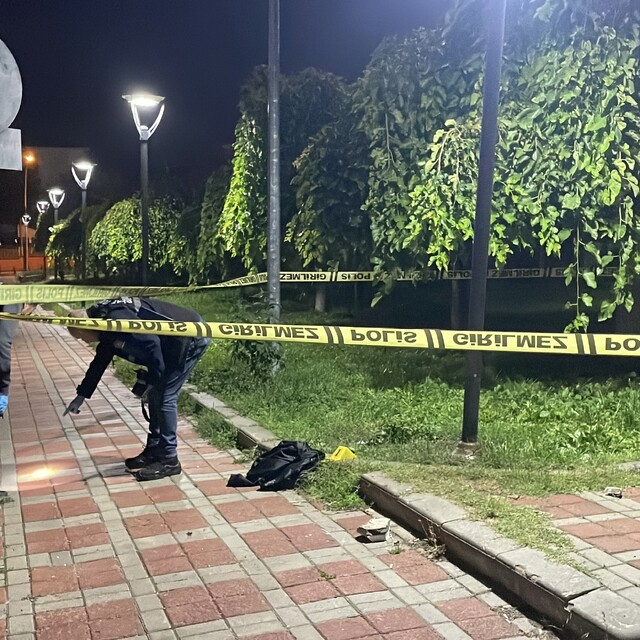 Karaman'da parkta bıçaklı kavga: 2 çocuk ağır yaralandı