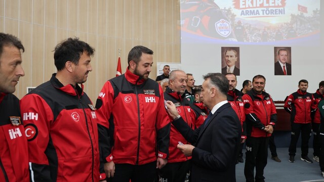Karabük'te arama kurtarma ekipleri akreditasyon belgelerini aldı