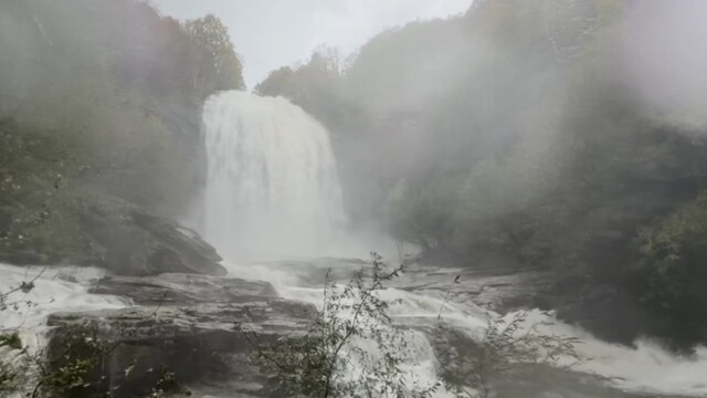 Bursa'da sağanak yağışın ardından Suuçtu Şelalesi coştu, Niagara'yı aratmadı