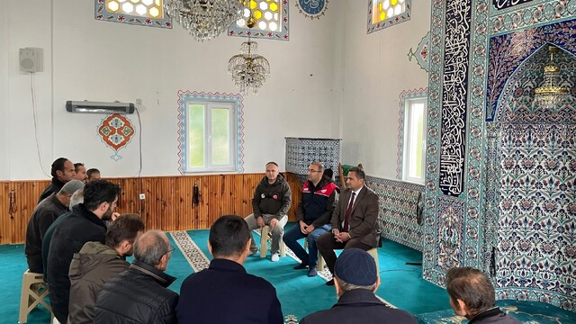 Kaynaşlı'da üreticilere tarımsal destekler ve kahverengi kokarca uyarısı