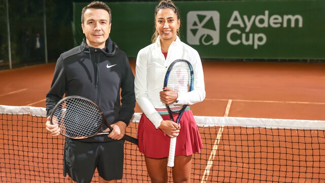 Milli tenisçi Çağla Büyükakçay, Aydem Cup'a özel gösteri maçıyla renk kattı
