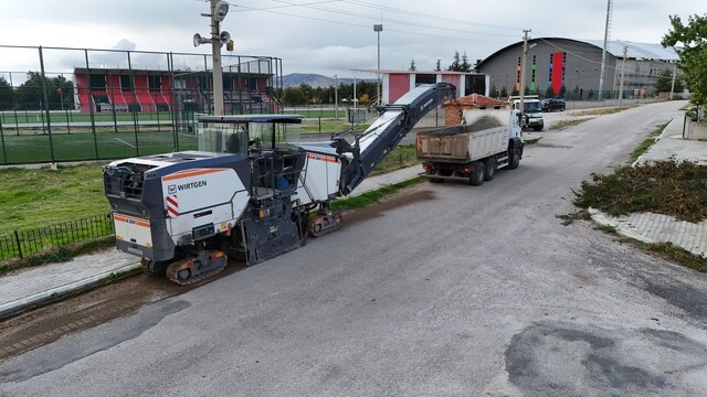 Bolvadin'de alt ve üst yapı çalışmaları sürüyor