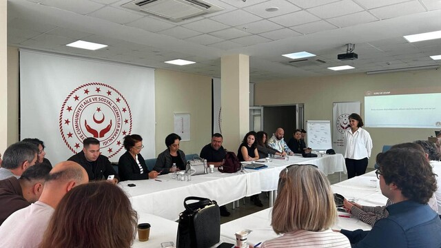 Muğla'da kamu personeline sosyal içerme eğitimi verildi