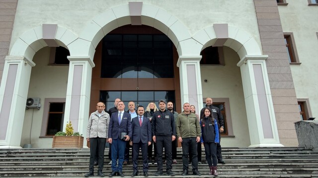 Uluslararası heyet Nurdağı'nda deprem sonrası çalışmaları inceledi