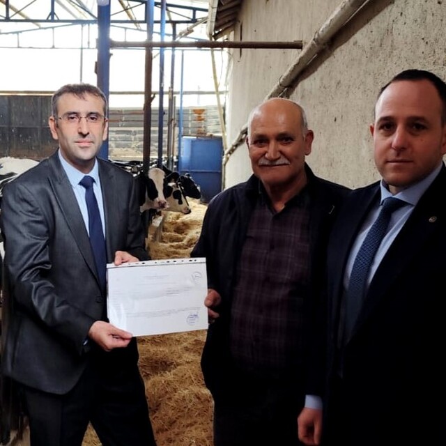 Uşak'ta iki işletme daha hastalıktan ari belgesi aldı