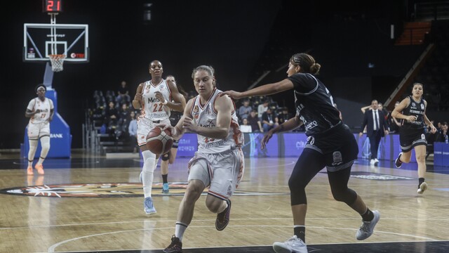Çimsa ÇBK Mersin - İstanbul Gençlikspor: 73-56