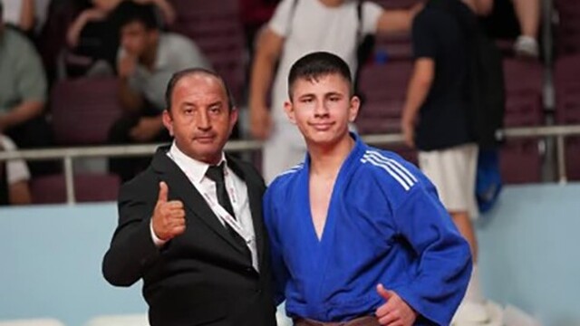 Ali Kağan Şentürkoğlu Balkanlar'da Türkiye'yi temsil edecek