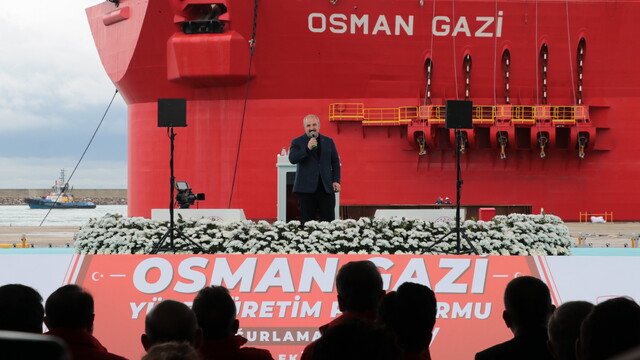 Osman Gazi yüzer platformu Sakarya Gaz Sahası'na uğurlandı