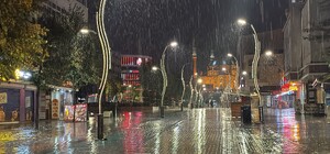 Bolu'da sağanak yağış hayatı olumsuz etkiledi