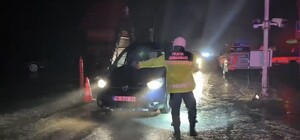 Uludağ'da kar kalınlığı 20 santimetreye ulaştı: Jandarma denetime geçti