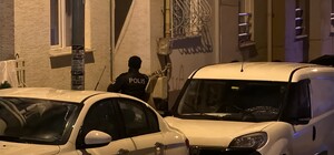 Eskişehir'de evde bıçaklanan kişi hayatını kaybetti Ev sahibi kadın "Yalvarırım ölmedi deyin" diyerek feryat etti