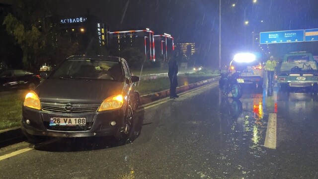 Eskişehir'de otomobil ile motosiklet çarpıştı: 1 yaralı