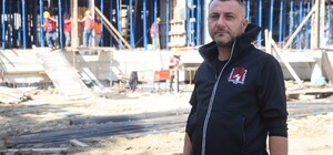 Depremde 2 evladını ve eşini kaybeden baba, 'Yeter ki çocuklar yaşasın' sloganıyla çıktığı yolda 5 eğitim yuvasının inşasını sürdürüyor
