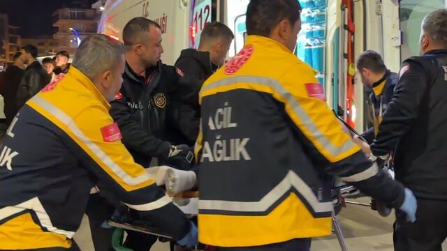Burdur'da 6'ncı kattan düşen 19 yaşındaki genç hayatını kaybetti
Olay sırasında yanında bulunan 5 arkadaşı gözaltına alındı