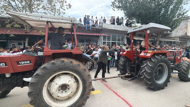 Osmaniye'de zeytin festivaline traktör çekme yarışması damga vurdu