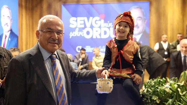 Ordu Tanıtım Günleri'ne yoğun ilgi
Başkan Güler: "Burada hem hasret gideriyoruz, hem de projelerimizi görüşüyoruz"