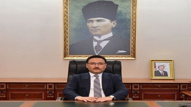 Vali Çiçek ve Başkan Büyükkılıç, Muhtarlar Günü'nü kutladı