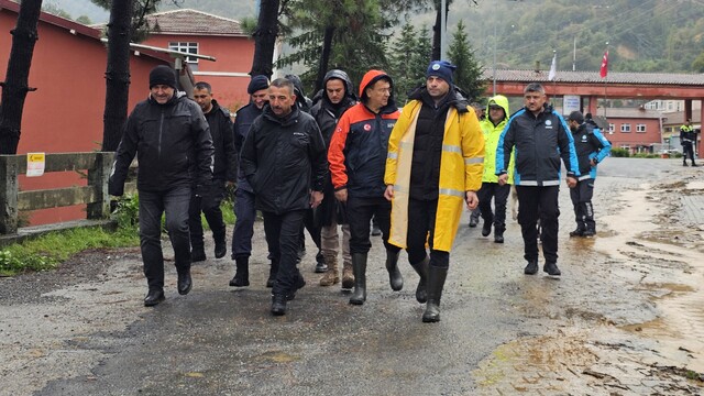 Vali Hacıbektaşoğlu: "Son 24 saatte 150 kilogramın üzerinde yağış aldık"