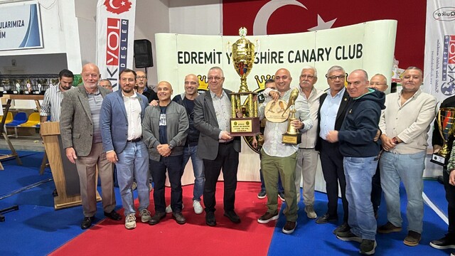 Dünyanın en prestijli kanaryaları Edremit'te yarıştı:
Yorkshire Kanarya yarışmasında 2026 kuşla rekor katılım sağlandı