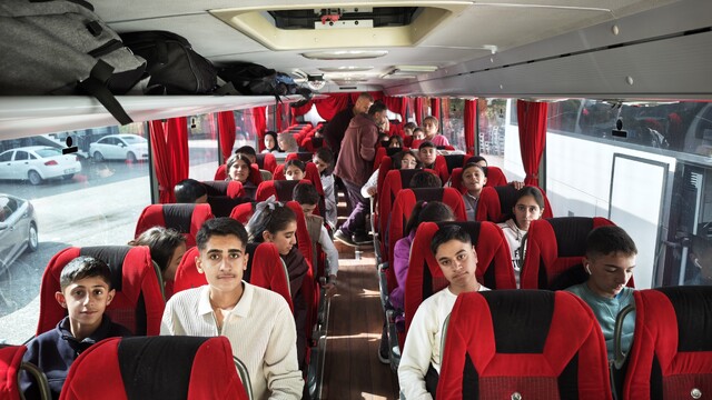 Adilcevaz'da başarılı öğrenciler İstanbul ve Çanakkale gezisine uğurlandı