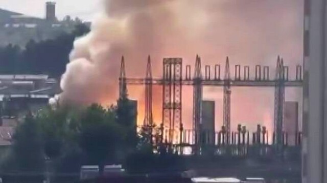 Diyarbakır'da trafo bomba gibi patladı