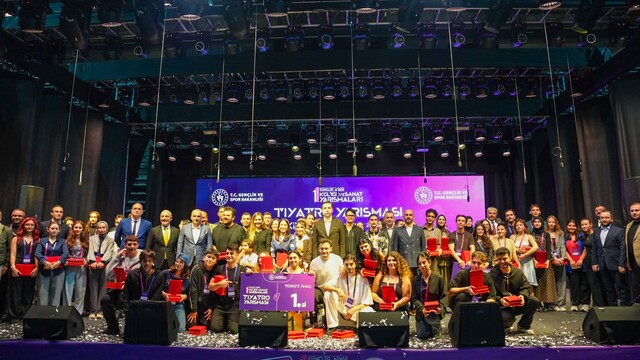 11. Gençler Arası Tiyatro Türkiye Finali Antalya'da yoğun katılımla gerçekleşti