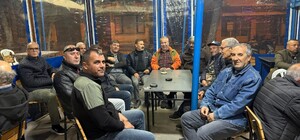 Gömeç de MHP İlçe yönetimi zeytincilerle bir araya geldi