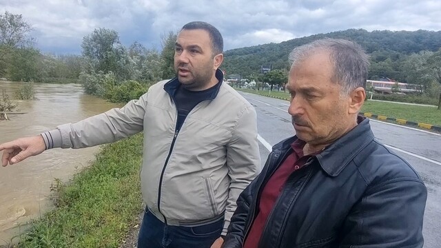 Zonguldak'ta iki işyerini su bastı