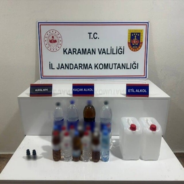 Karaman'da jandarma denetimlerinde aranan 54 kişi yakalandı