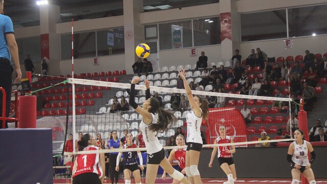 Kahramanmaraş Büyükşehir Belediyesi, Antepia Spor Kulübü'ne set vermedi