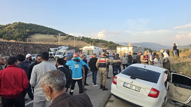 Bingöl'de trafik kazası: 1'i ağır 3 yaralı