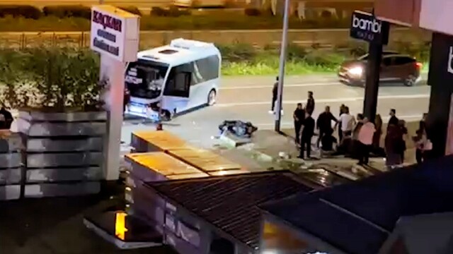 Rize'de minibüs ile motosiklet çarpıştı: 1 ölü