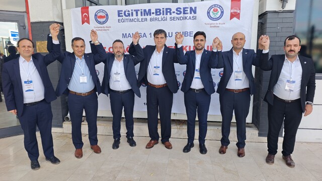 Eğitim-Bir-Sen Manisa'da Ahmet Yasav güven tazeledi
