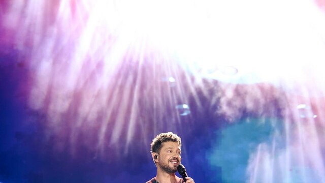 Murat Boz, Diyarbakır'da Kültür Yolu Festivali kapsamında konser verdi
