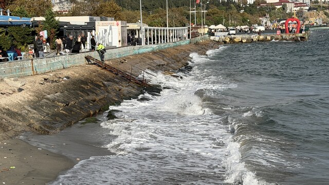 Tekirdağ'da lodos deniz ulaşımını olumsuz etkiliyor