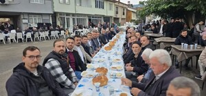 Bursa'da düzenlenen pilav etkinliğinde 100 kişi rahatsızlandı