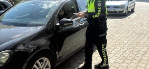 Çal'da polis ekiplerinden trafik ve dolandırıcılık uyarısı
