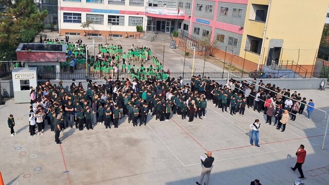 Düzce'de tüm okullarda eş zamanlı afet tatbikatı yapıldı