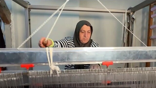 Kemaliye'nin asırlık dokuma geleneği Gazenne kumaşıyla yaşatılıyor