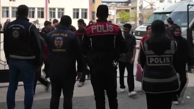 Gaziantep'te okul çevrelerinde huzur-güven-asayiş uygulaması